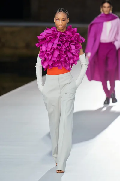 Look 2
